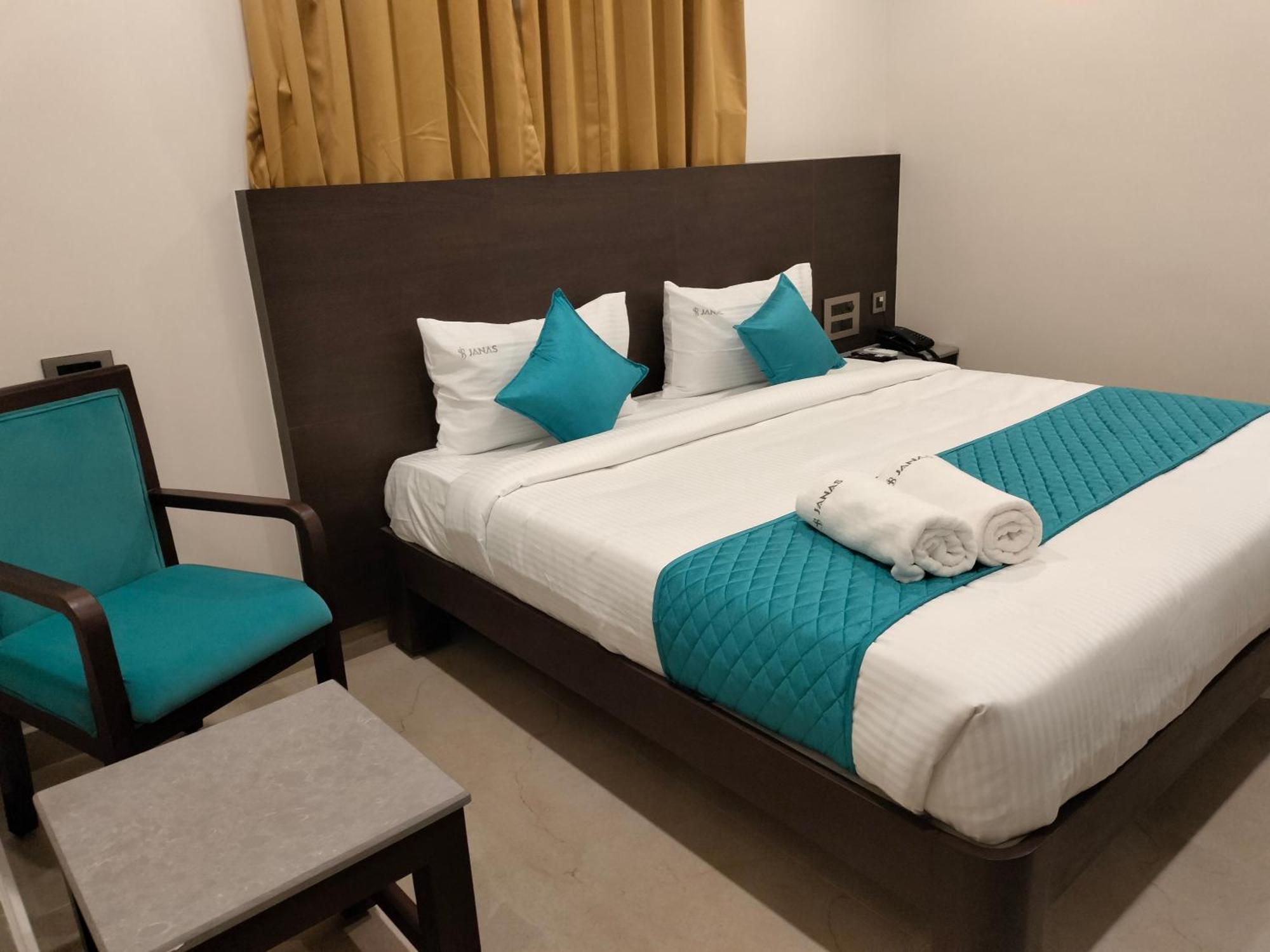 Hotel Janas Tirupati Exterior photo