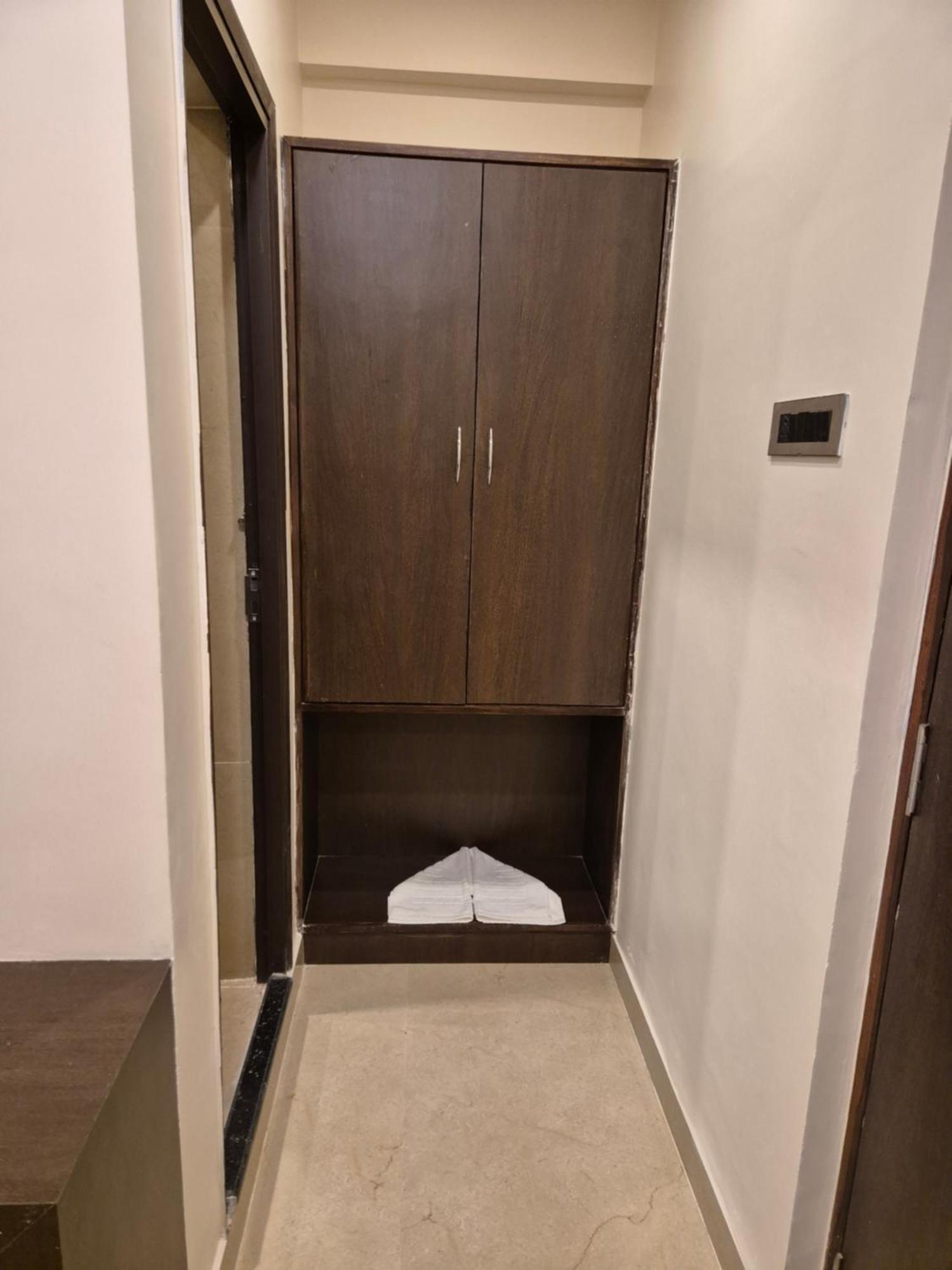 Hotel Janas Tirupati Exterior photo